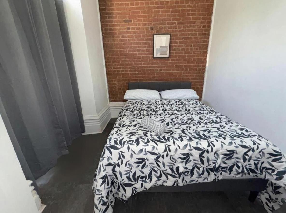 Cozy 1br Gem Montreal